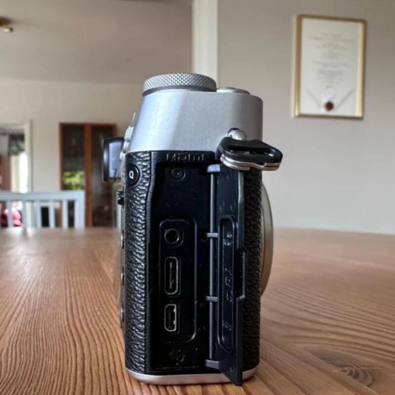 Fujifilm X100V - Silver Used in Excellent Condition - Image 5